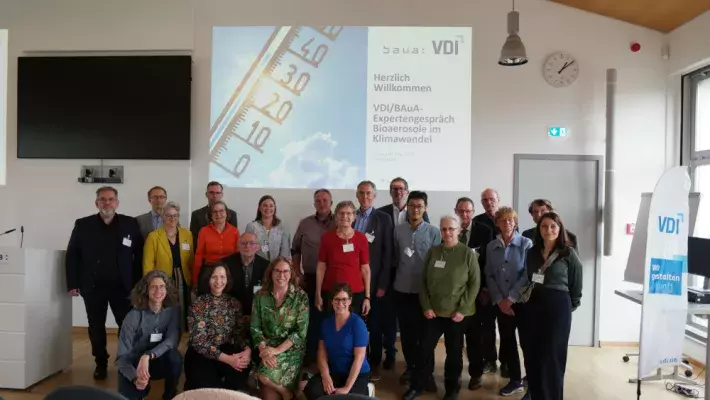 Uczestnicy konferencji Bioaerosole  - zdjęcie grupowe